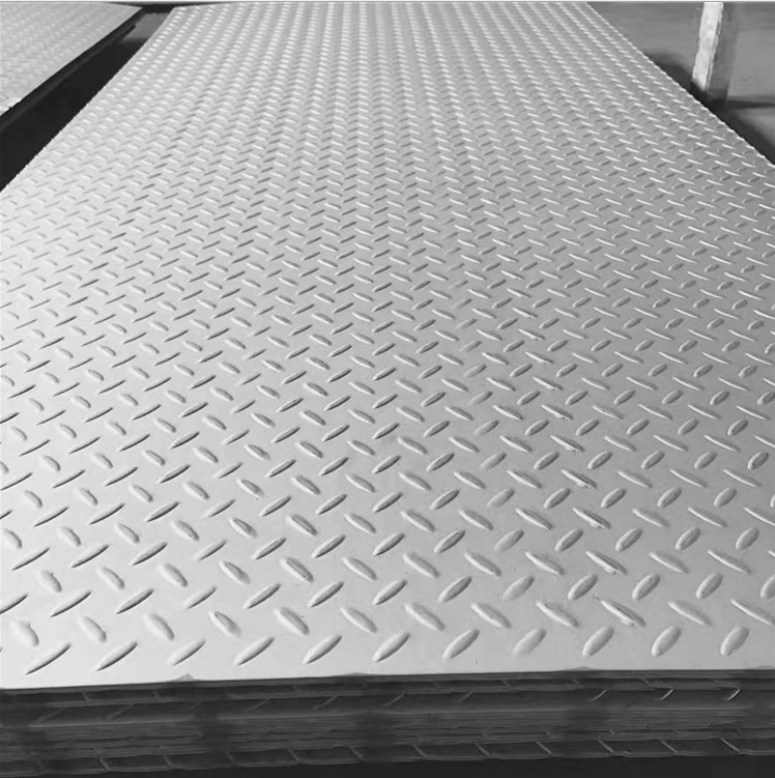 Factory Direct Sales 201 304 316L Stainless Steel Checkered Plate Skid Plate Embossed Lentil Checkered Plate Stainless Steel Sheet