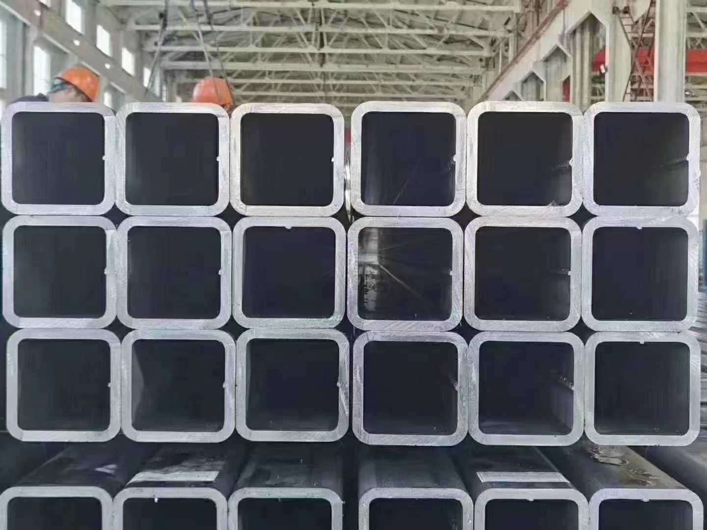 High Quality Stainless Steel Square Tube Rectangular Tubing Size 40*80 50*100 100*150 100*200 
